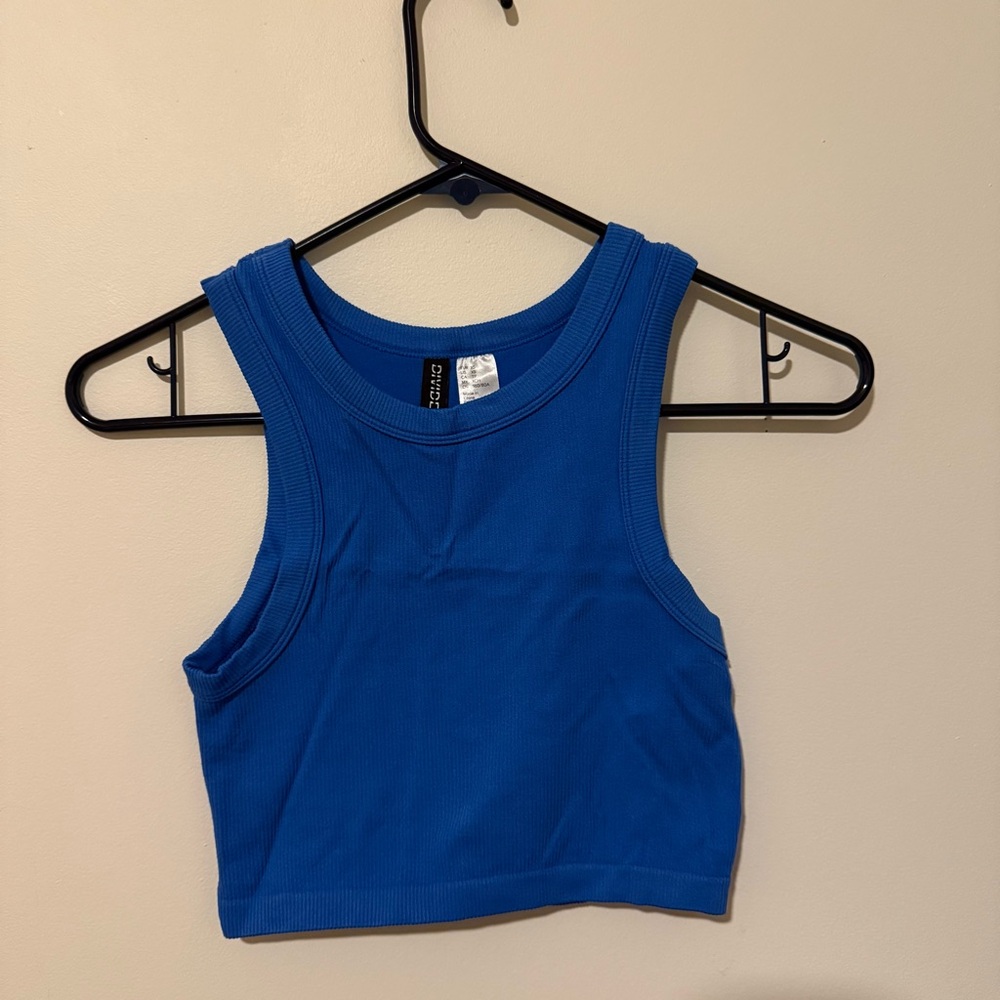 crop top